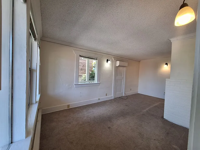 703 N Garden St #B — Photo 12