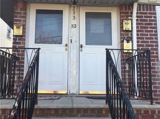 25352 148th Rd, Jamaica, NY 11422