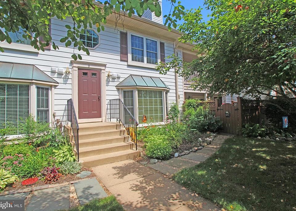 1st image of 6911B Sandra Marie Cir