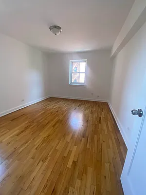 Rented by Contact Realty | media 15