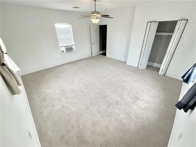 1136 Touro St — Photo 34