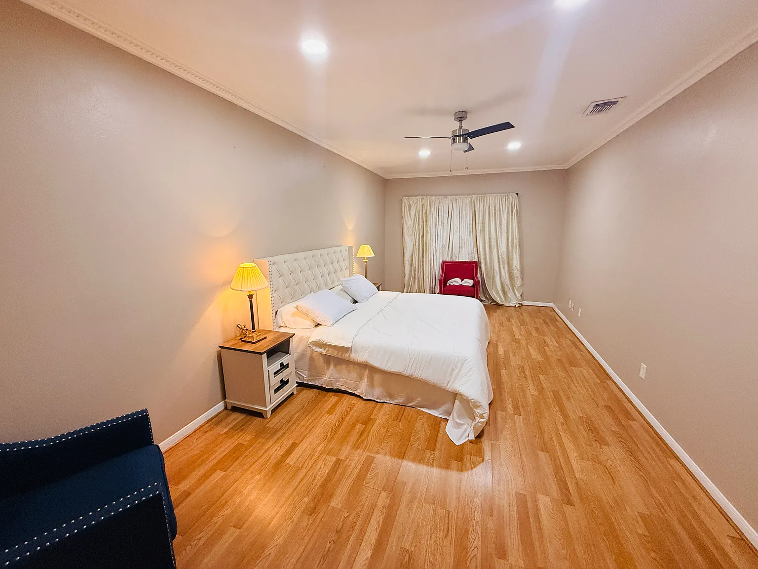 2 bed, 2.5 bath, 1533 sqft, $1,750 — Photo 2