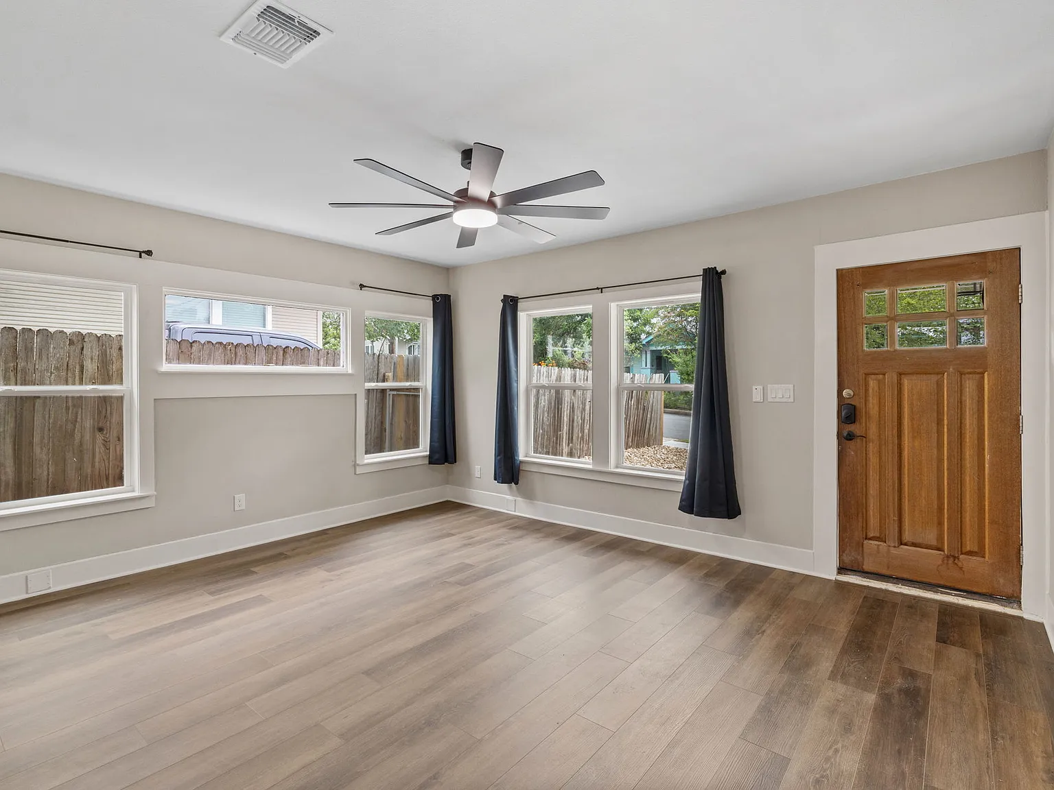2834 Pearl St — Photo 4