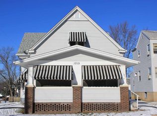 1015 W Macarthur Ave, Bloomington, IL