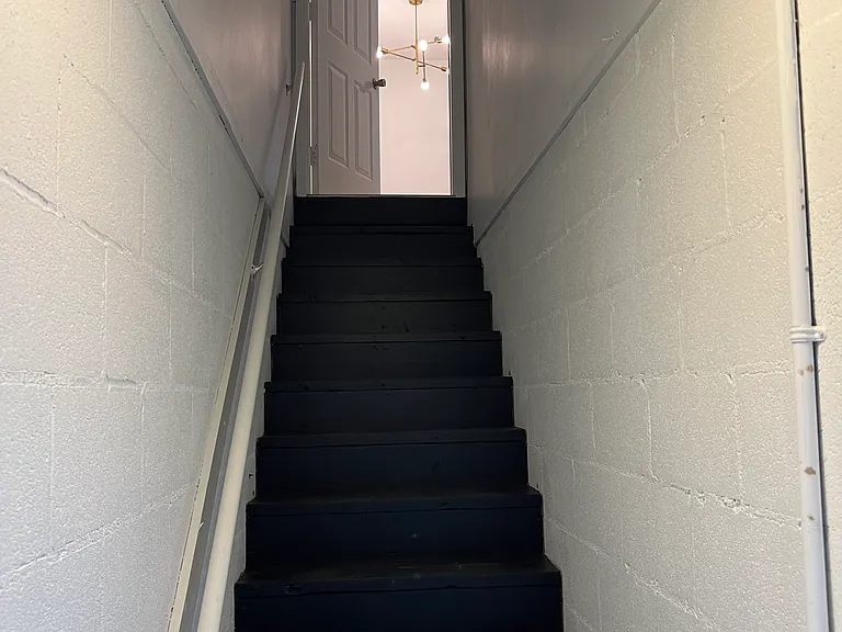429 Westwood Dr #4 — Photo 31