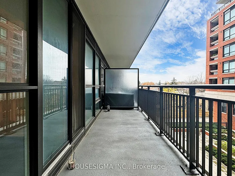 3091 Dufferin St #211 — Photo 19