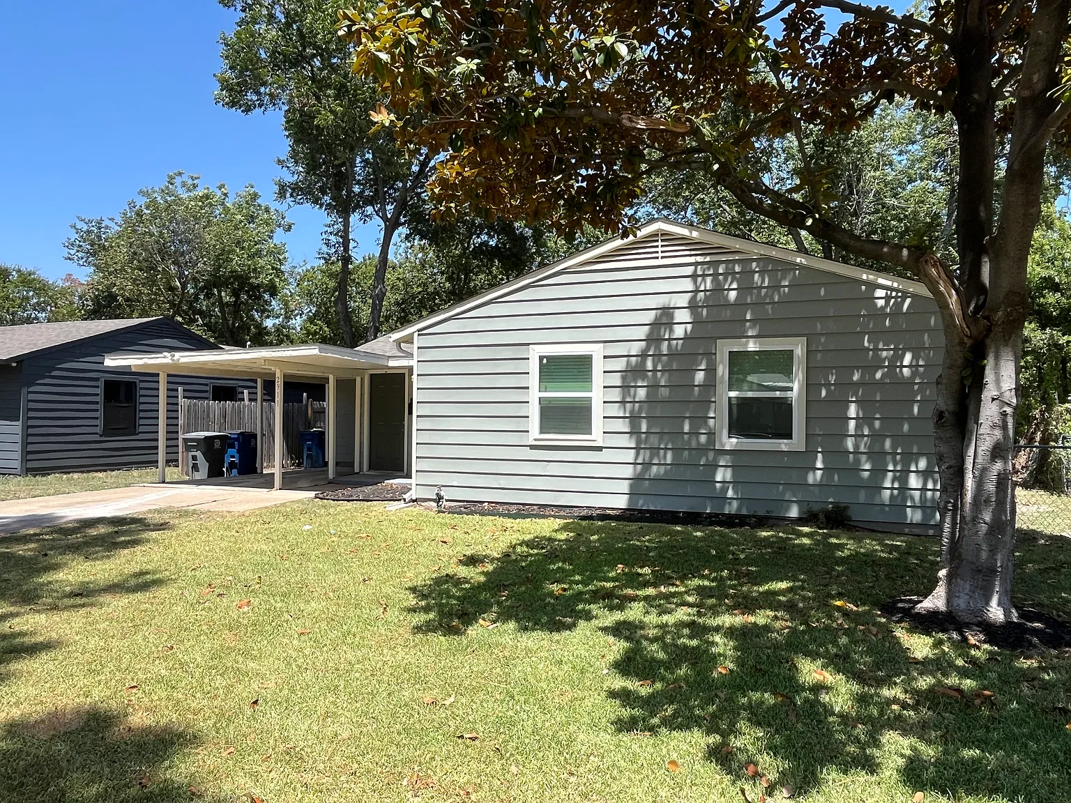 4 bed, 1.5 bath, 1128 sqft, $1,775 — Photo 2