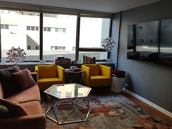 3rd image of 2800 N Lake Shore Dr APT 309