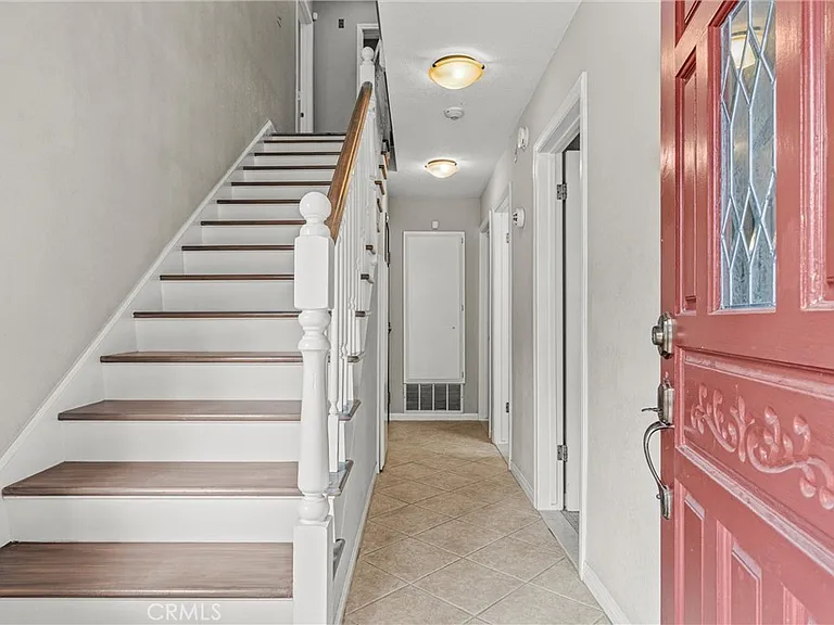 2110 Rockefeller Ln #2 — Photo 4