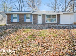 36 Country Hill Rd, Saint Peters, MO 63376