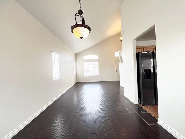 3604 Fort Niagara Ave — Photo 3