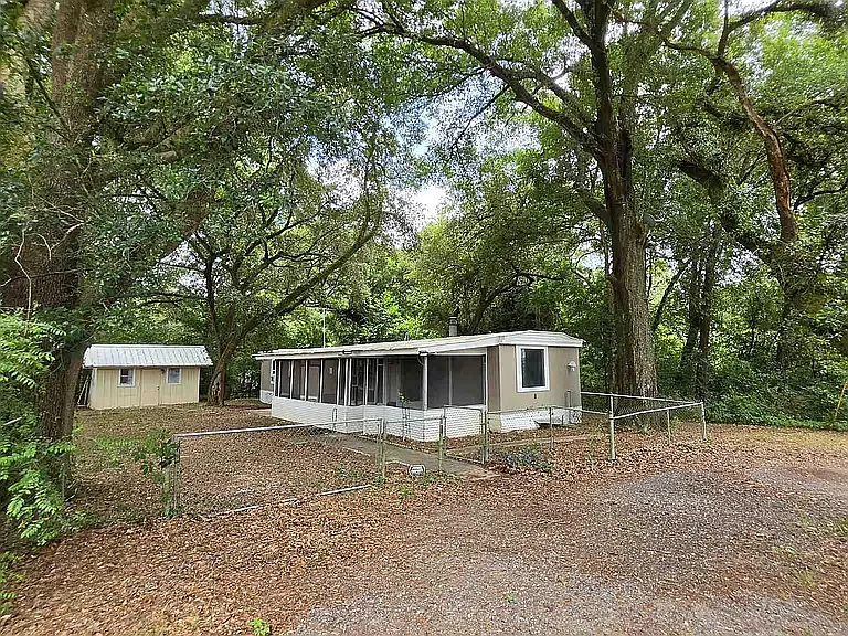 2 bed, 910 sqft, $1,295 — Photo 2