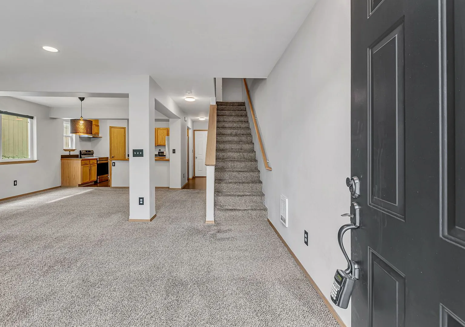 Charming 3BR/2.5BA Tacoma Single-Family Home Pet Friendly w/ Ample Parking! — Photo 4