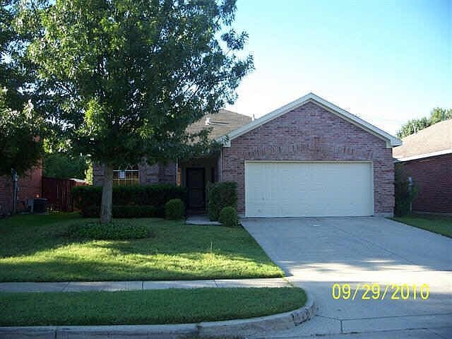 1st image of 2731 Scarborough Dr
