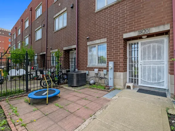 1820 S Melody Ct, Chicago, IL 60616