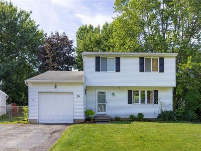 29 Huntington Pkwy, Hamlin, NY, 14464