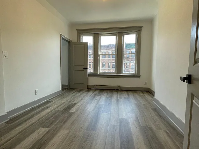 83 Bostwick Ave #3 — Photo 3