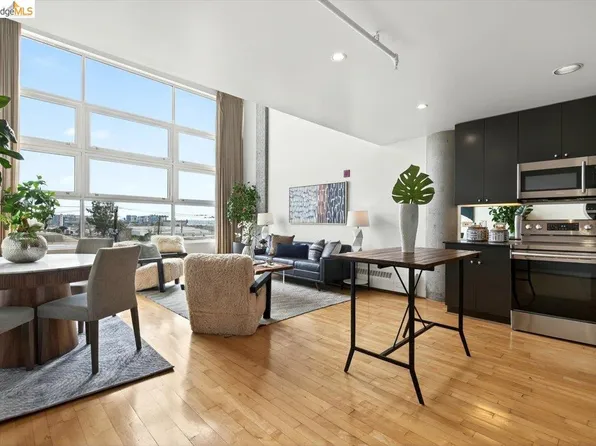 311 Oak St APT 520, Oakland, CA 94607