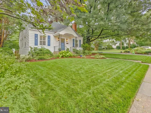 3521 8th St S, Arlington, VA 22204