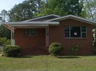 606 Langdon St, Fayetteville, NC 28301