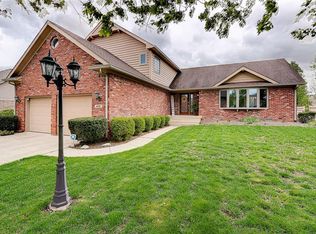 4395 Silver Springs Dr, Greenwood, IN 46142