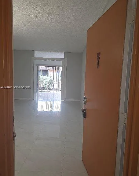 810 SW 129th Pl #206 — Photo 2
