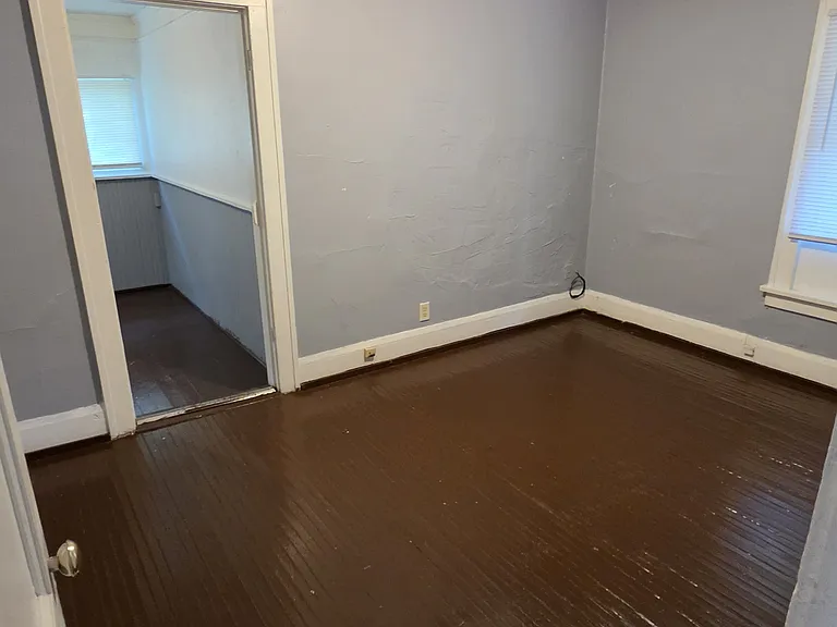 1036 N Winnebago St — Photo 10