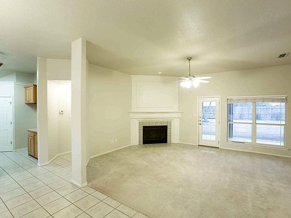 3rd image of 5073 Holly Way