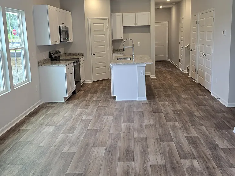 2110 Osprey Isle Ln SW — Photo 5