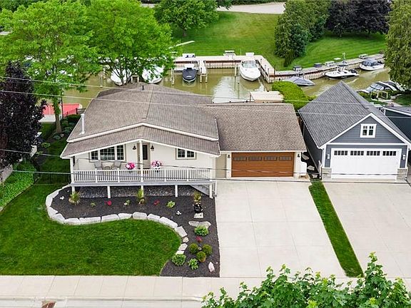 3rd image of 49 Gill Rd