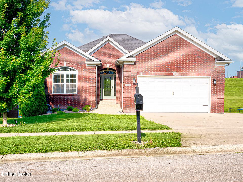 1st image of 203 Deep Creek Dr