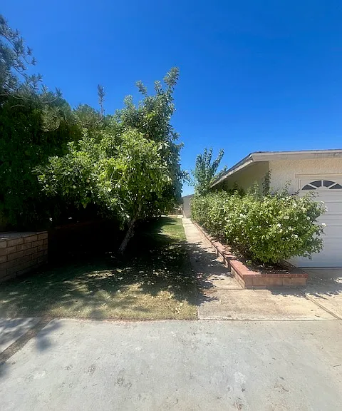 18268 Verano St — Photo 5