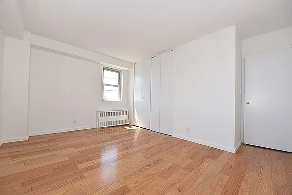 Rented by Keller Williams NYC | media 22