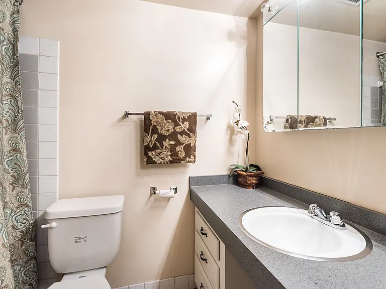 7515 Foxhall Ln — Photo 13