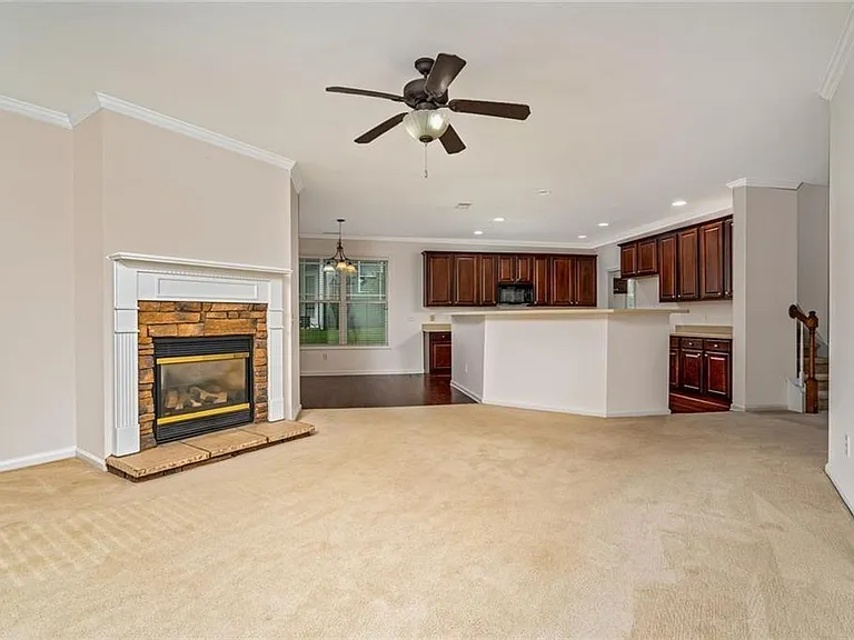 210 Harmony Lake Dr — Photo 8