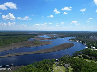 179 Mojita Dr, Carrabelle, FL 32322