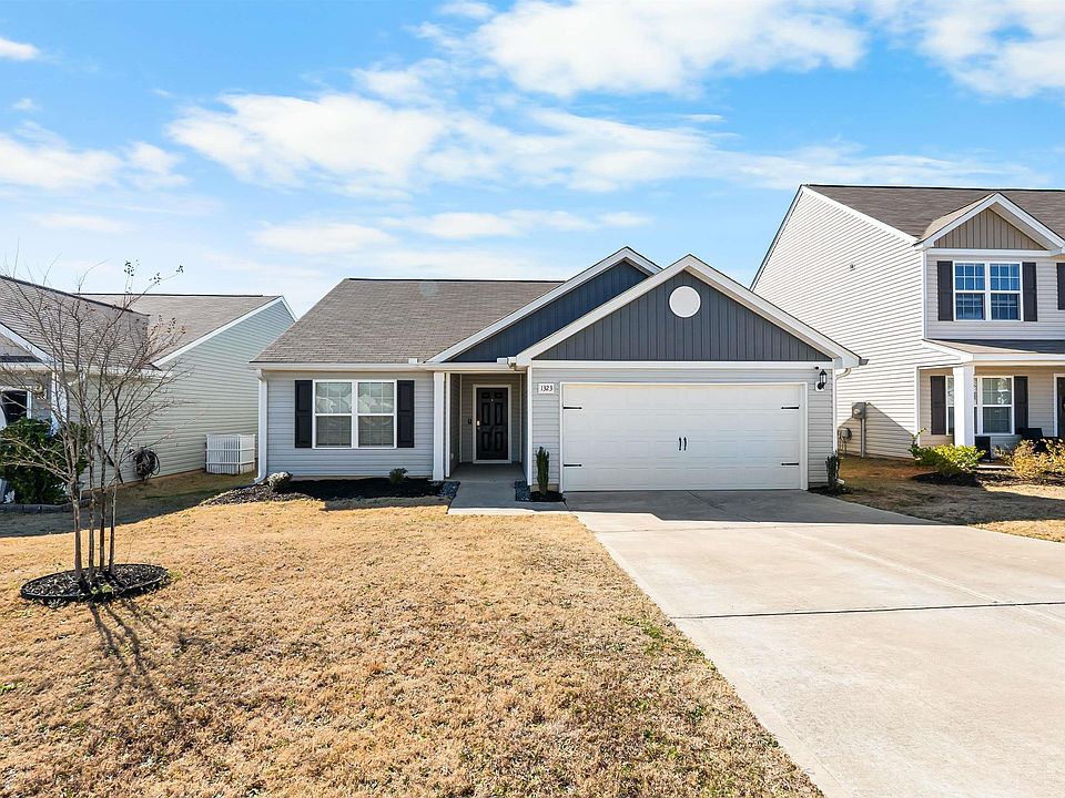 1st image of 1323 Clemons Ln