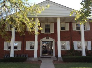 781 Dulles Rd APT D, Des Plaines, IL 60016