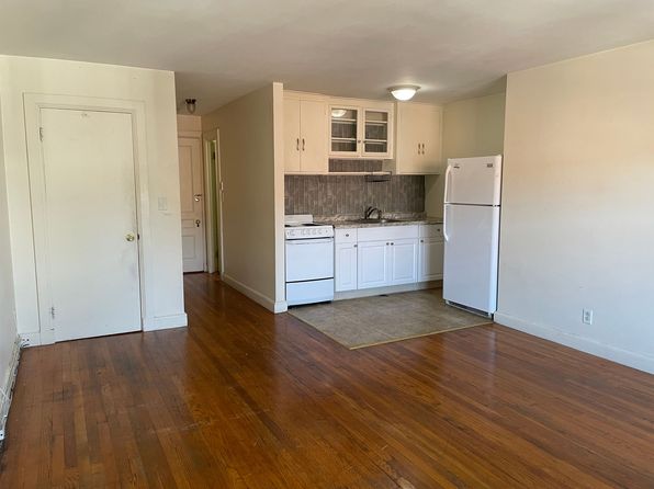 346 Union St #7B