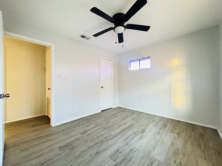310 S 28th St #2 — Photo 10