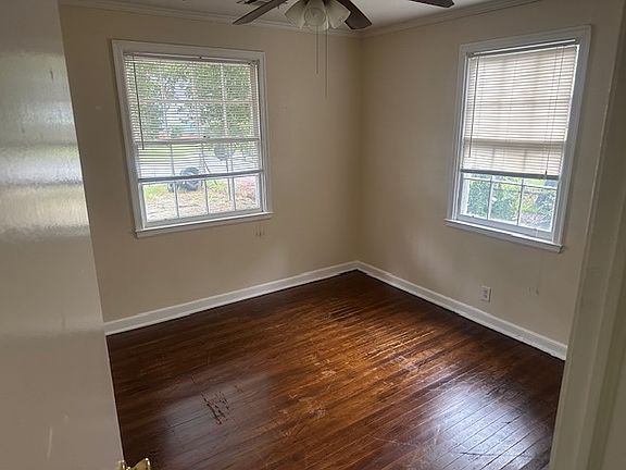 5th image of 3229 Mary Dr