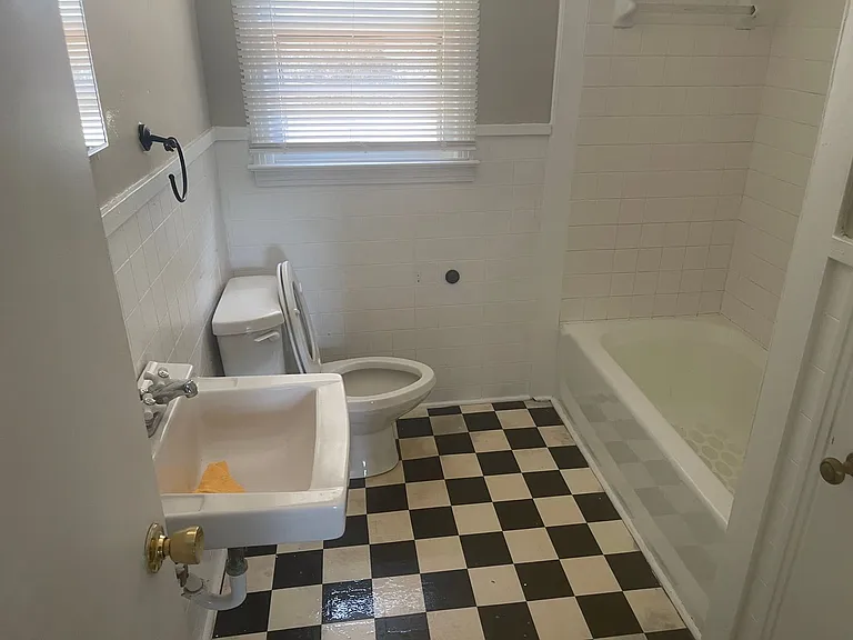 515 Lee Road 400 — Photo 10