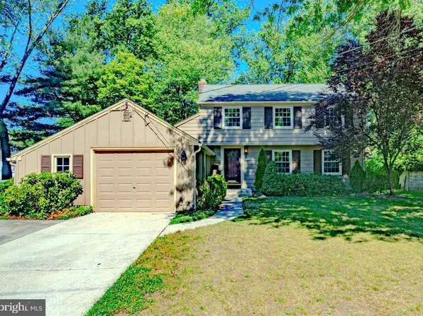 324 Wayland Rd, Cherry Hill, NJ 08034