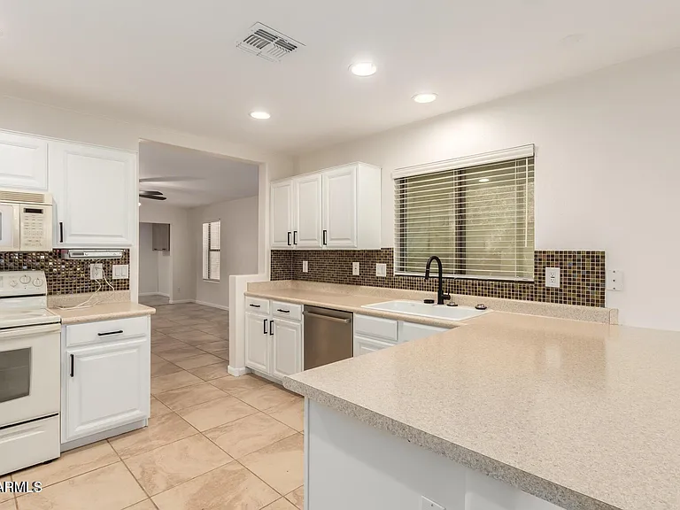 1766 E Bishop Pl — Photo 14