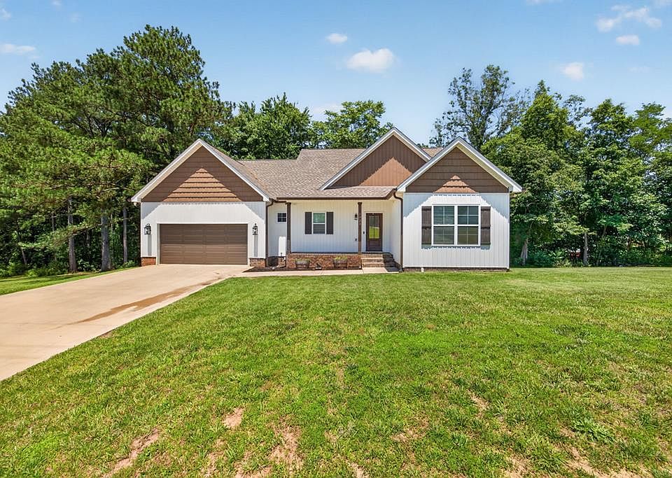 1st image of 1925 Goolsby Ln