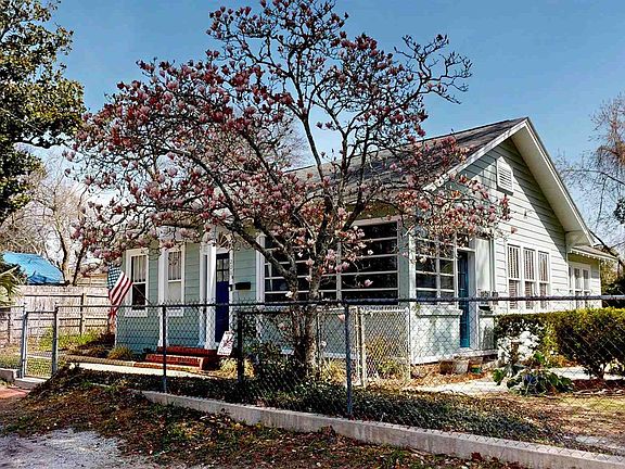 3rd image of 206 S Merritt St