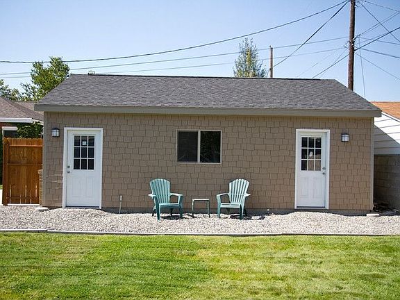 3rd image of 1729 E Gregson Ave