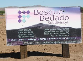 1462 Del Rio Dr, Las Cruces, NM 88007