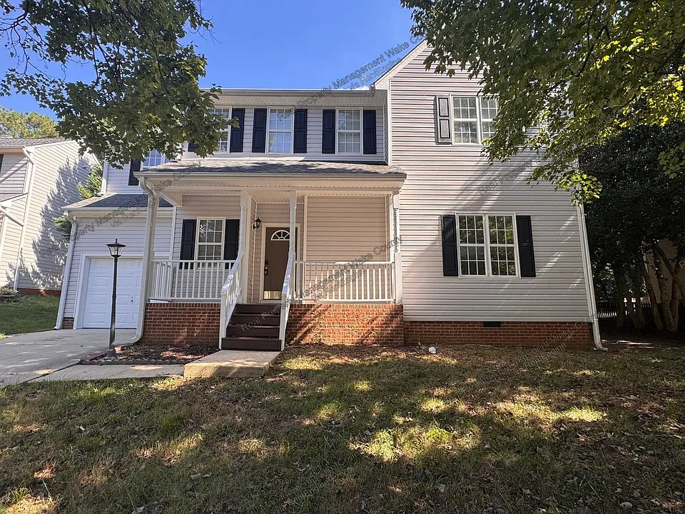2413 Trailwood Hills Dr