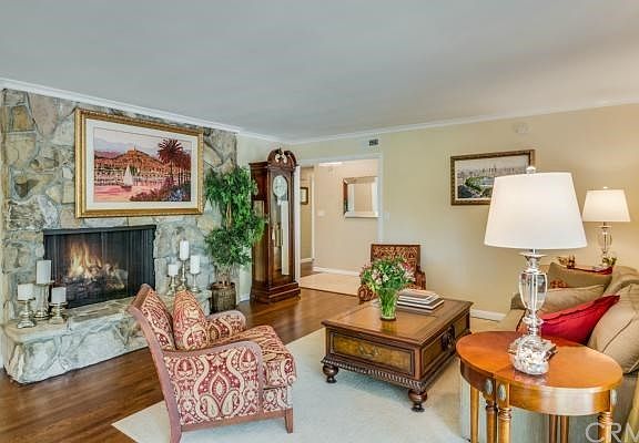 5th image of 2500 Palos Verdes Dr W